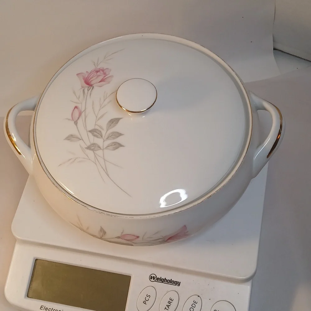 Camelot China American Rose 1655 Covered Vegetable Bowl